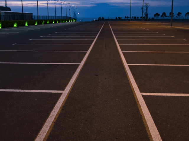 Long-Term Parking at Bham Airport (Stays Over 1 Week)